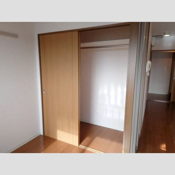  カーサコモダ新舞子　B