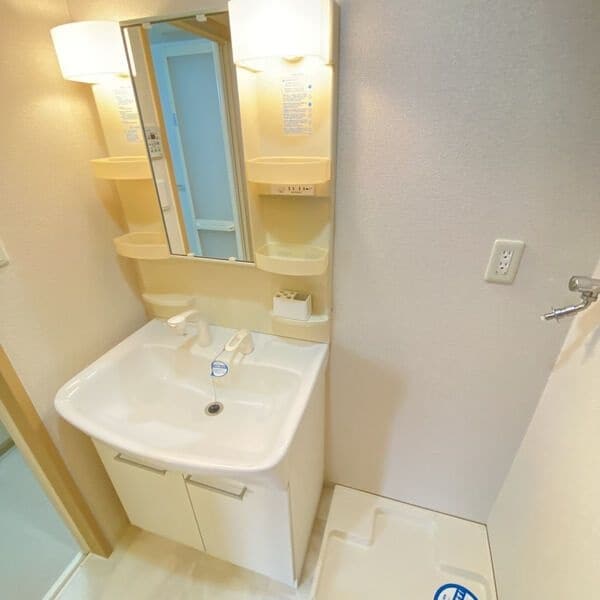  グランシャリオ栄