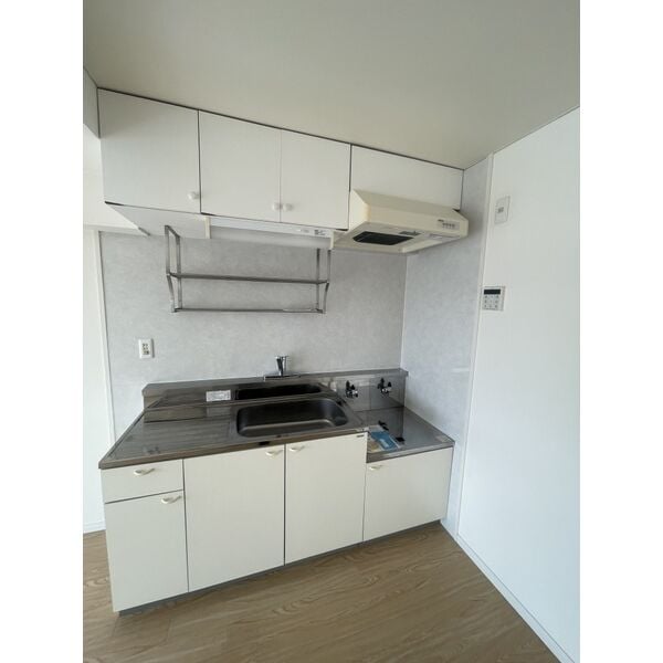  名古屋市営地下鉄東山線/本郷駅 徒歩39分 4階 築40年