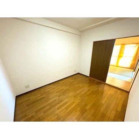  サプリーム新舞子