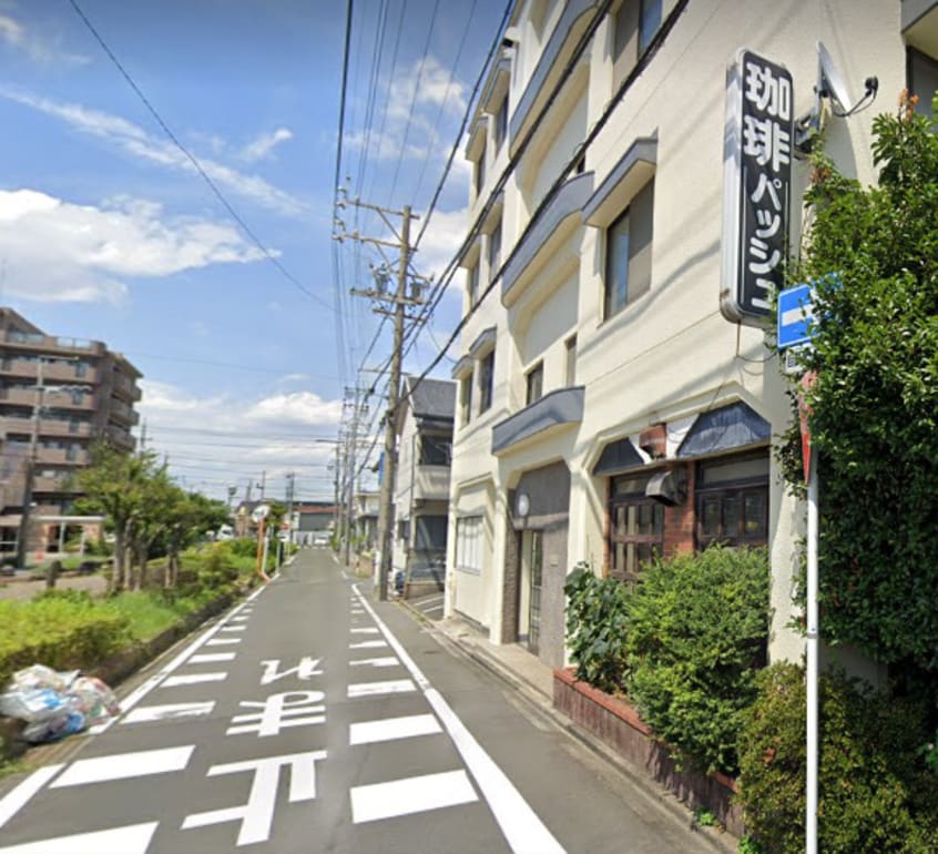 パッシュ(カフェ)まで136m ラ　フルレット