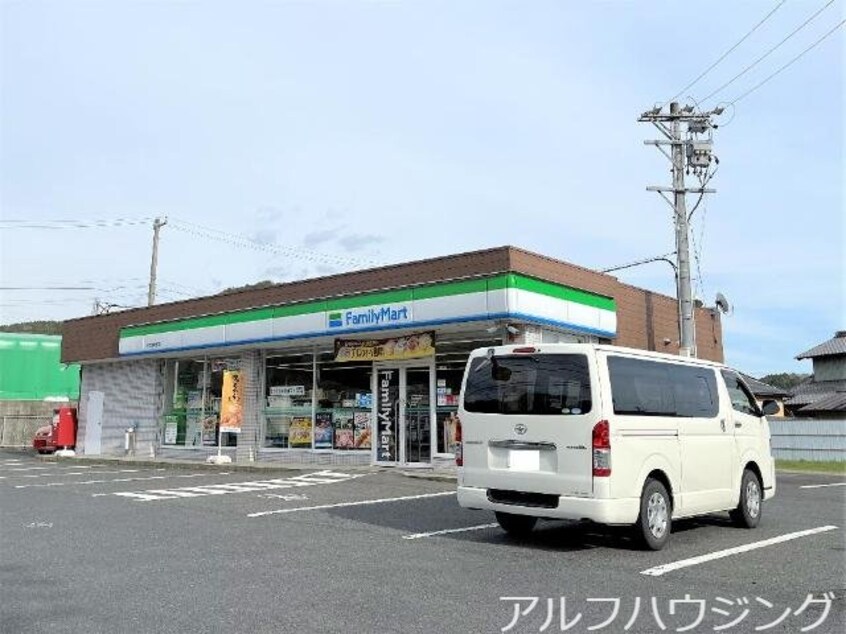 ファミリーマート八百津牧野店(コンビニ)まで1472m グリーン　ヒルズ　Ｂ