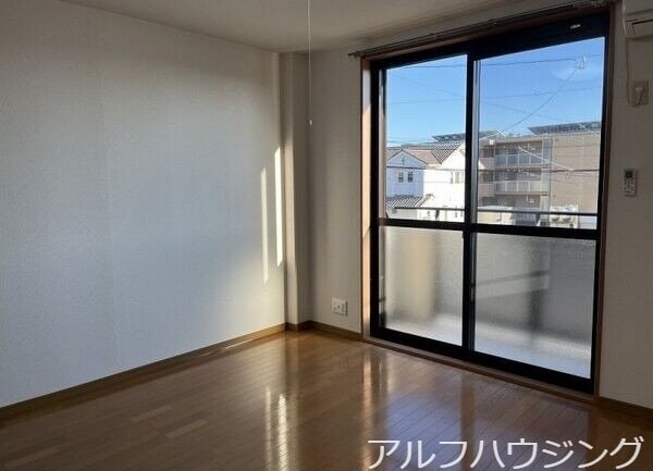  シャンベール森川Ａ