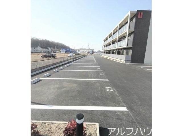 駐車場 フラワーガーデン下恵土
