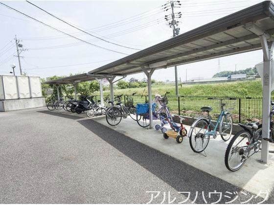 駐輪場 ハートフル春里