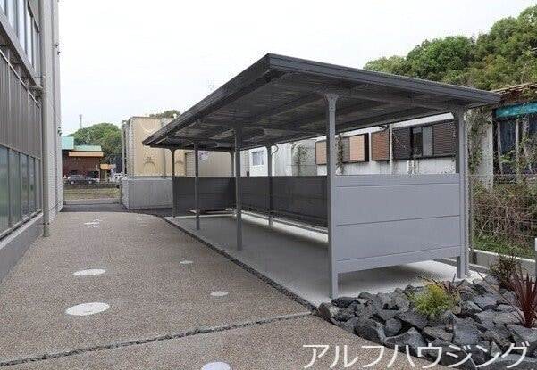  IVE EAST新池