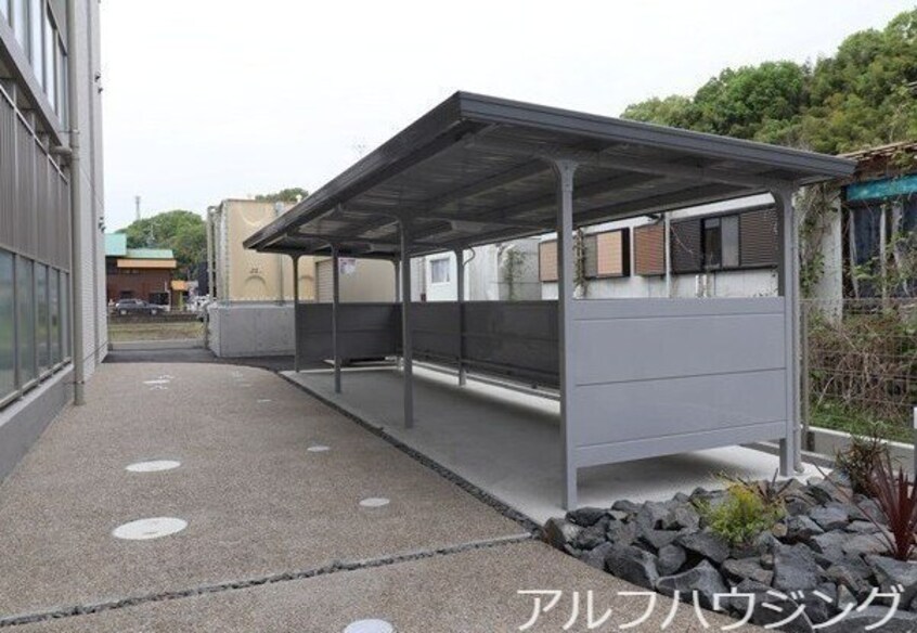  IVE EAST新池