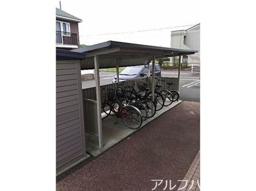 駐輪場 セジュールタミ