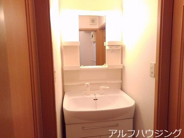 アーバン・コート　В