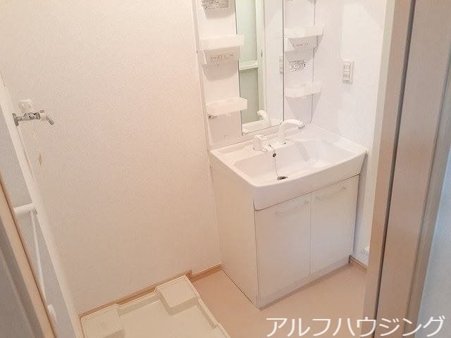  サンシャインＡ