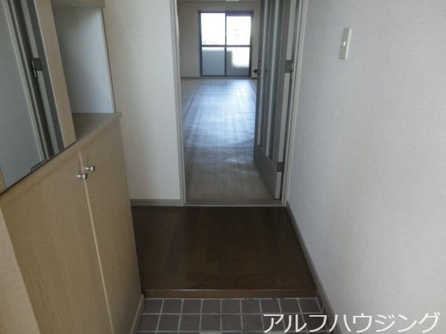 玄関 タウンロイヤル