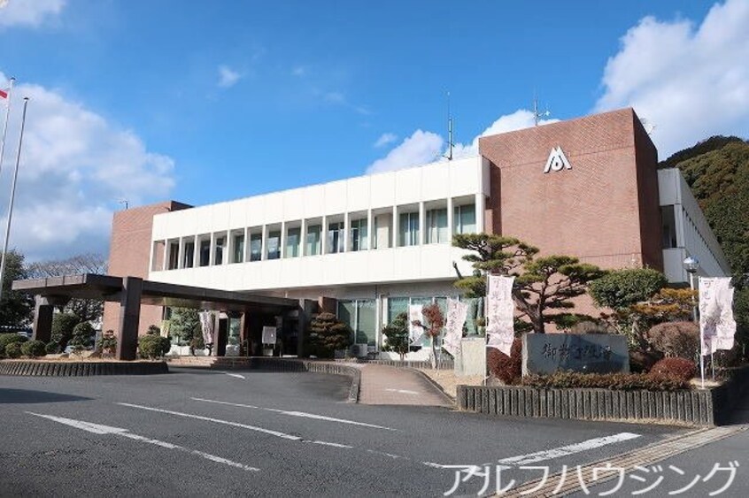 Vドラッグ(ドラッグストア)まで800m カーサ　フェリーチェⅡ