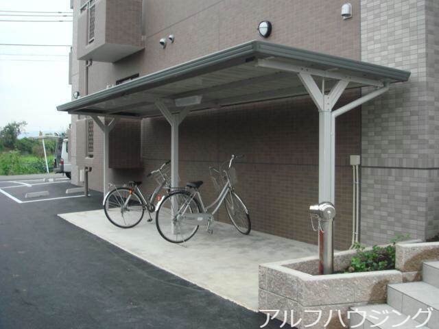 駐輪場 Twin Prime 姫川