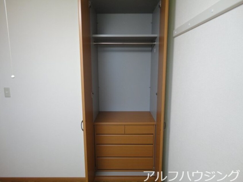 洋室収納(反転） オアシス　ヒロミ（Ｏａｓｉｓ　Ｈｉｒｏｍｉ）