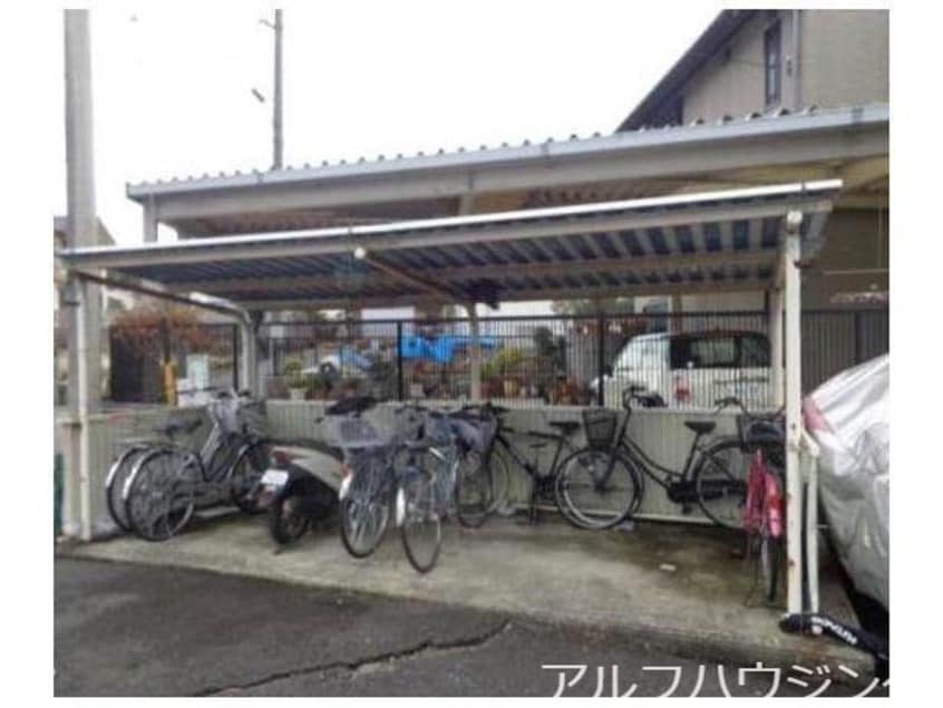 駐輪場 グランドハイツ徳野