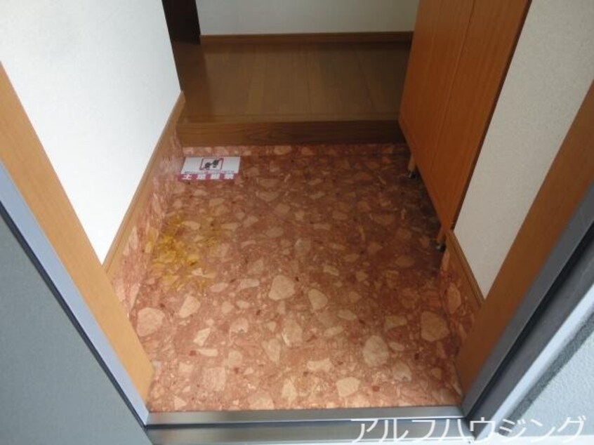 玄関 サンコーポ舟岡