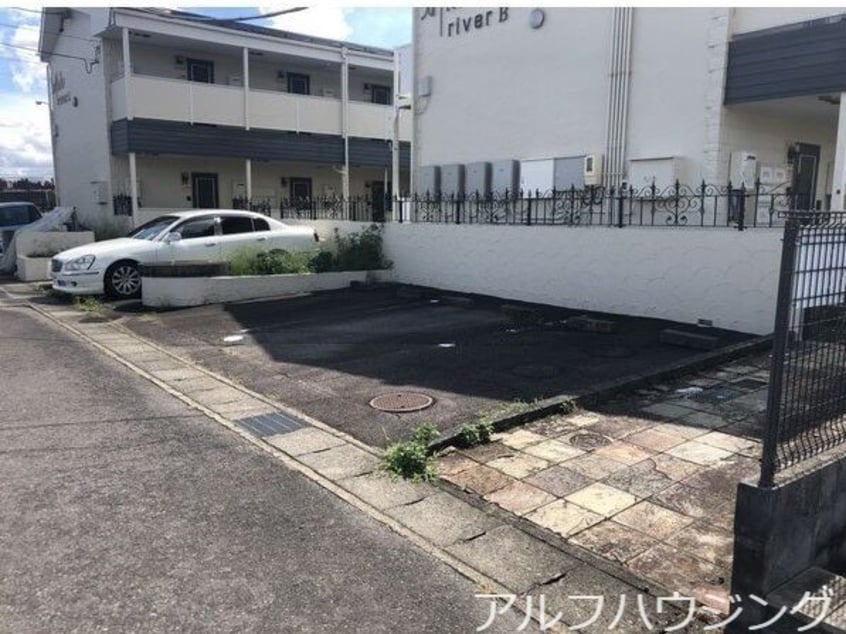  サープラスワンリバーＢ棟