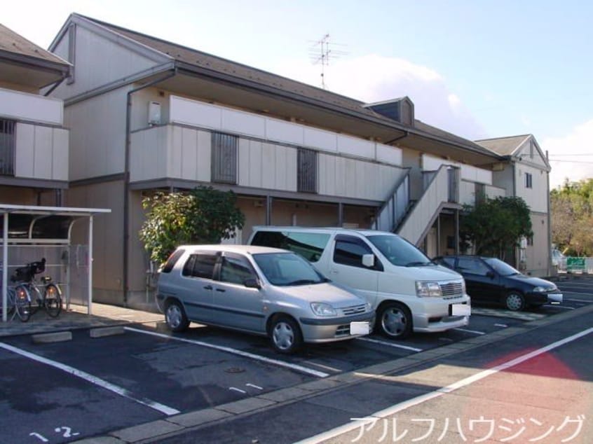  モンシャトー可児Ｂ