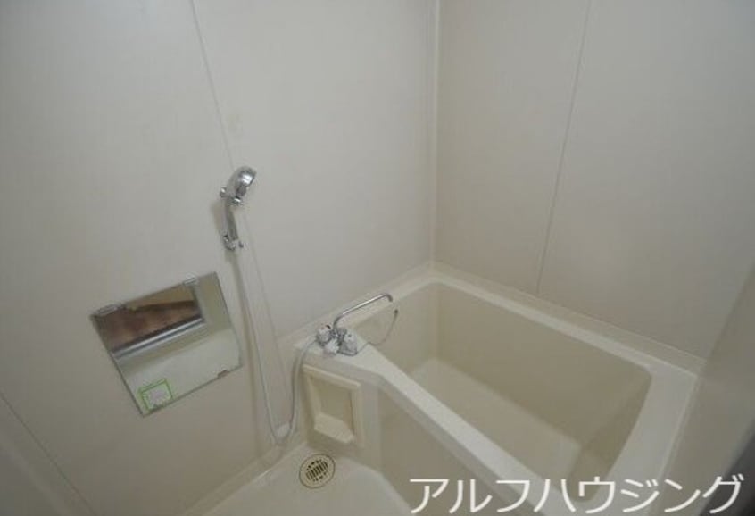  モンシャトー可児Ｂ