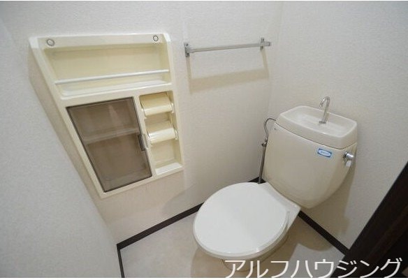  モンシャトー可児Ｂ