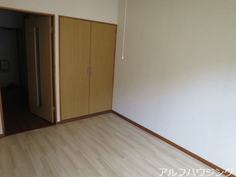  リバーサイド弐番館