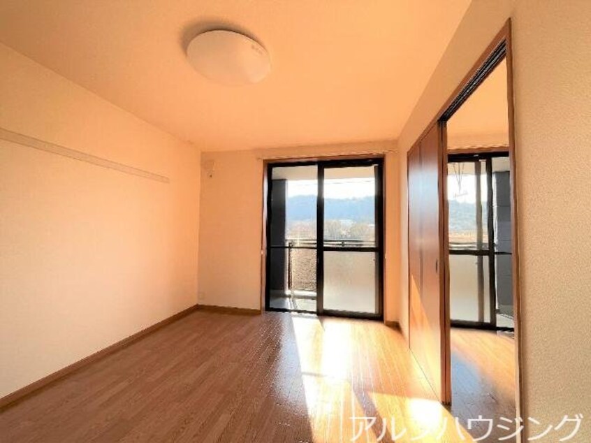 室内（イメージ） あいな39