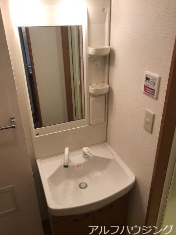 洗面 エヴァー　グリーン（ＥＶＥＲ ＧＲＥＥＮ）