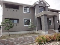 ヴィラ・ウエスト 南館