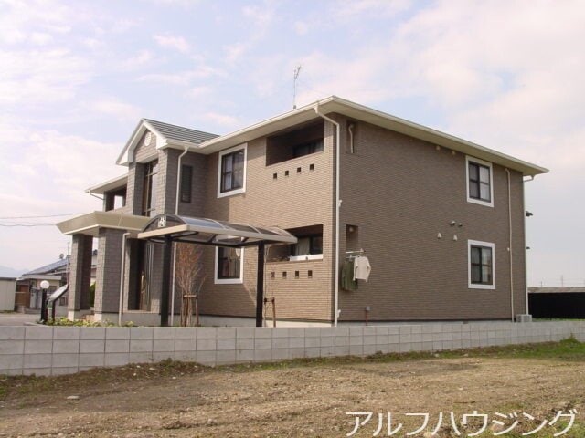  ヴィラ・ウエスト 南館