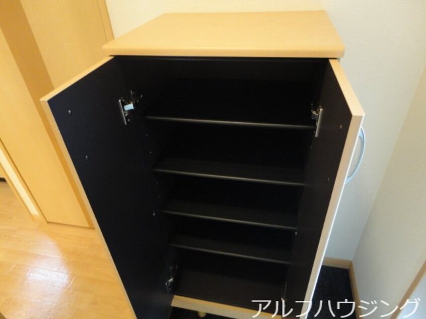 下駄箱 向学ハイツ歓