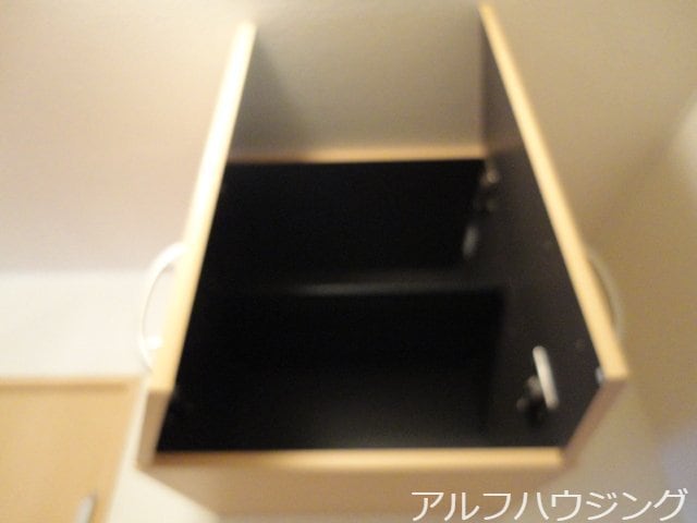 玄関吊棚収納 向学ハイツ歓