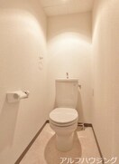  アムール　アドニス