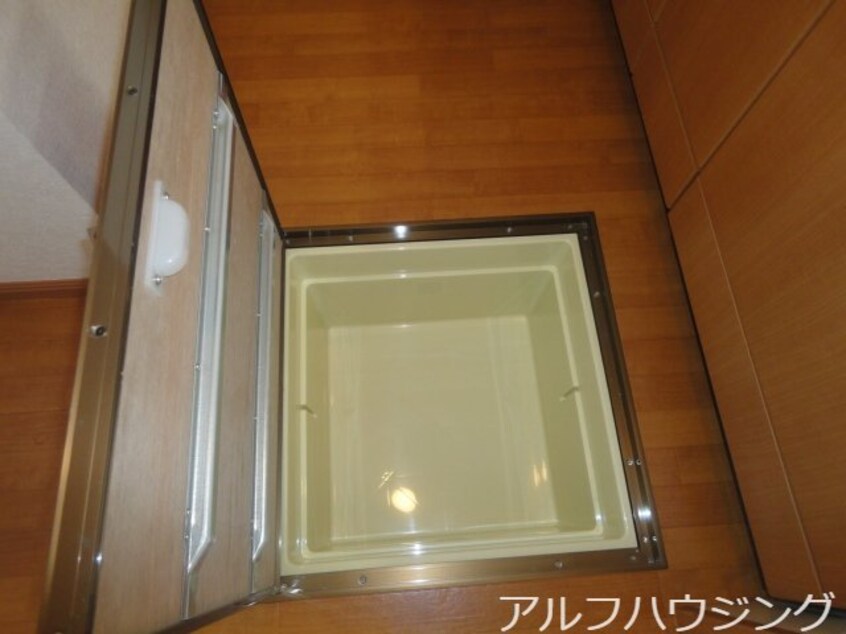 床下収納 わかくさハイツ西可児