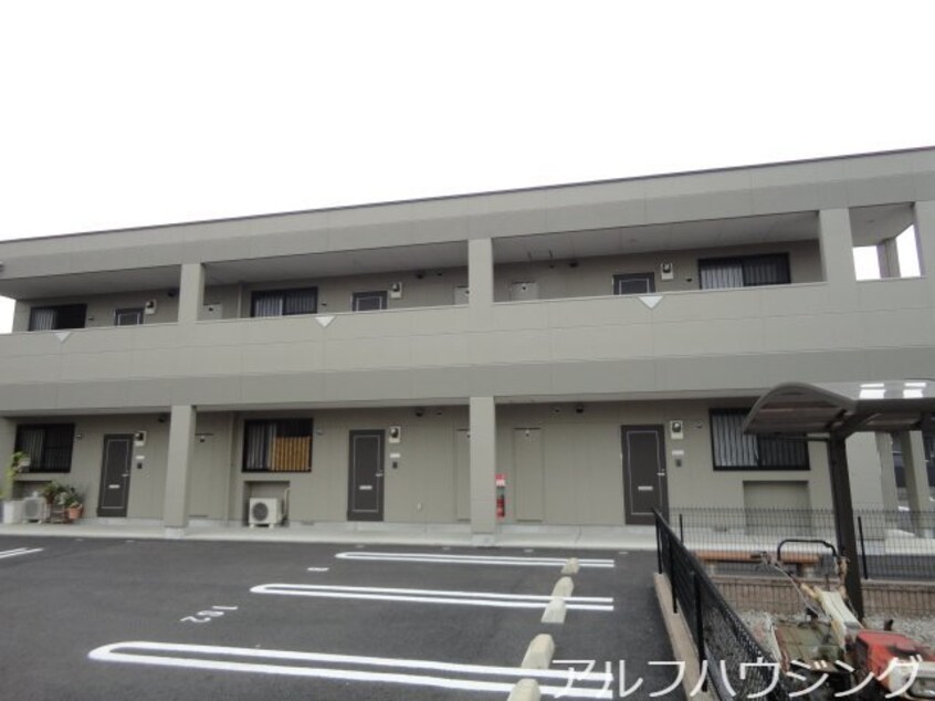 外観写真（昼） サンタプレイス弐番館（ＳＡＮＴＡ　ＰＬＡＣＥ　弐番館）