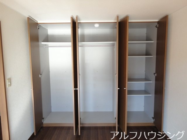 南洋室収納 マルベリー　ヴィレッジ　Ｎｏｒｔｈ