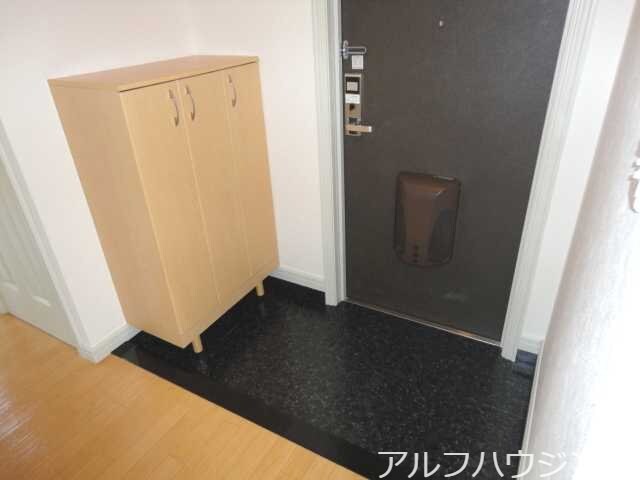 玄関 コーポ　ひまわり