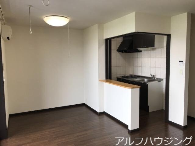 リビング ル・ソレイユ（Ｌｅ　Ｓｏｌｅｉｌ）