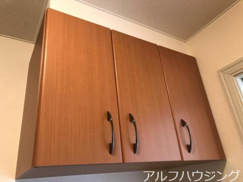 玄関２ アンジュ　Ｂ