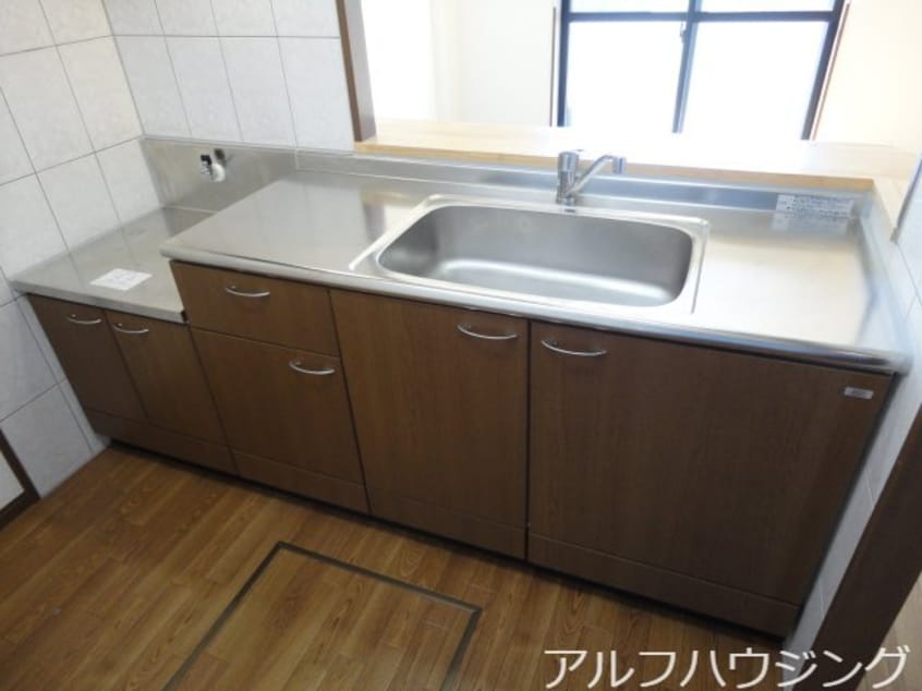 キッチン アイディール　ホーム（Ｉｄｅｌ　Ｈｏｒｍ）