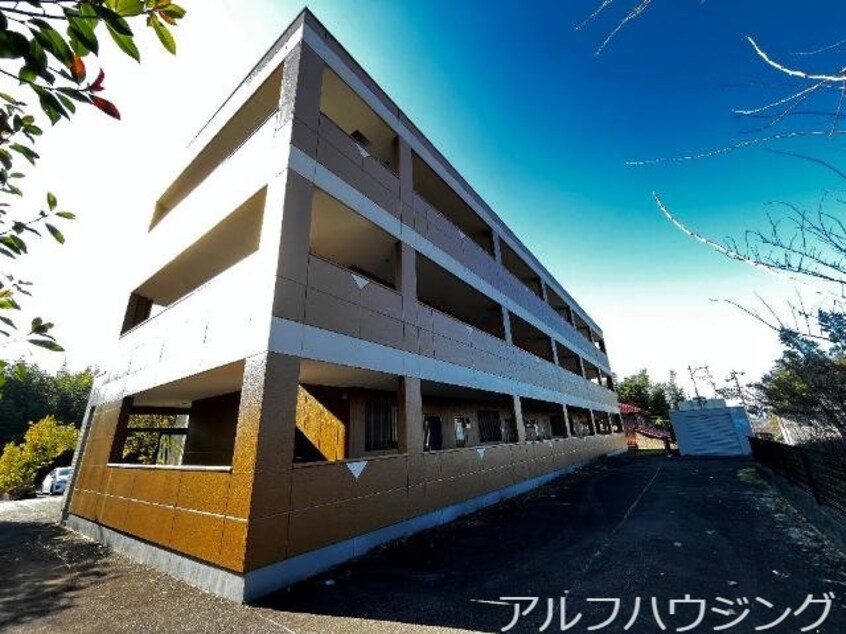 外観写真（昼） インペリアル伏見