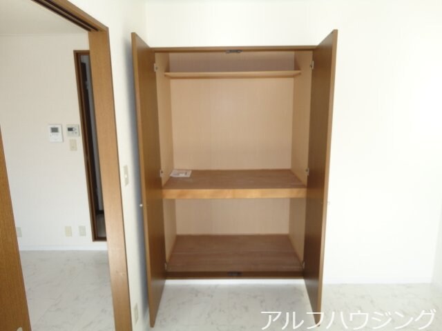 南洋室収納 インペリアル伏見