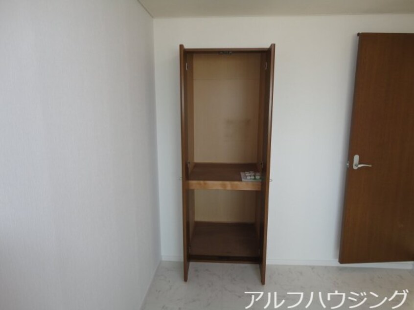 北洋室収納 インペリアル伏見