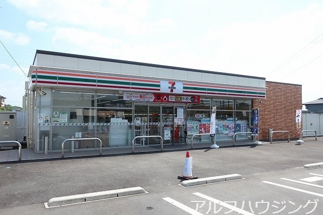 セブンイレブン(コンビニ)まで2000m サンシャインＢ