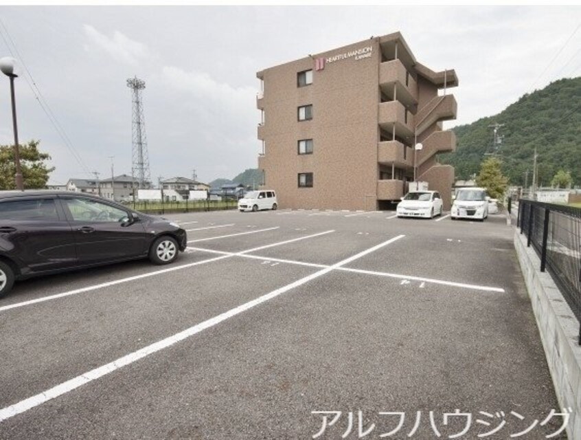  ハートフルマンションＫＡＷＡＢＥ