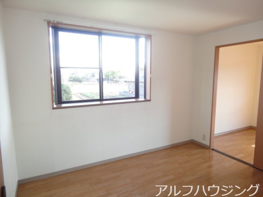 中洋室2 ファミール