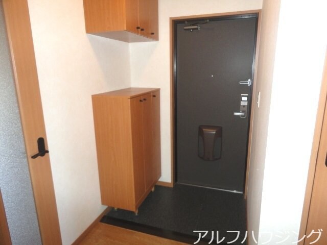 玄関 ファミール