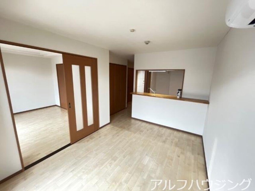 リビング ファミール