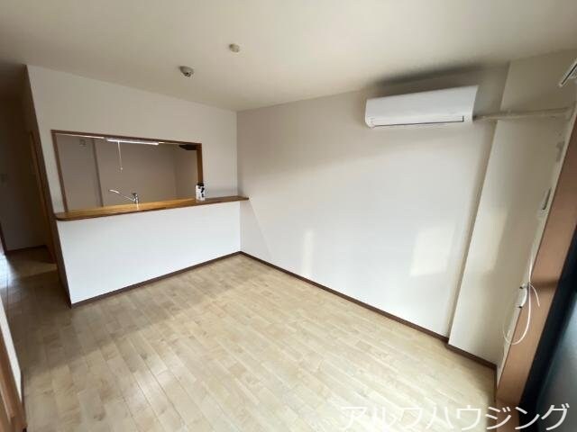 リビング ファミール