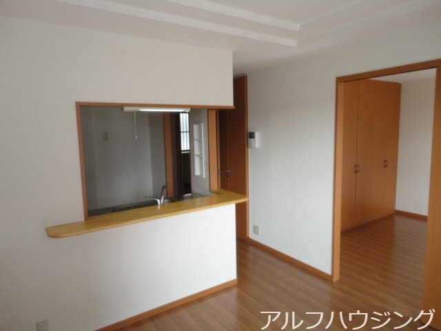 リビング プリマヴェーラⅡ