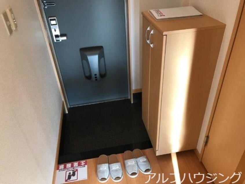 玄関２ マディナット・ジュメイラ